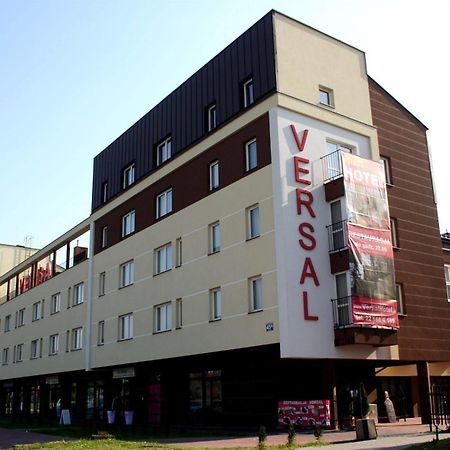 Versal Airport Modlin Nowy Dwór Mazowiecki المظهر الخارجي الصورة